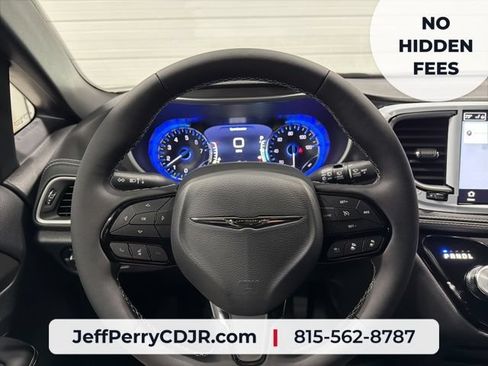 New 2026 Chrysler Pacifica Select w/ S Appearance Package FWD image 13