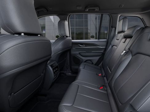 New 2025 Jeep Grand Cherokee Limited AWD/4WD image 23