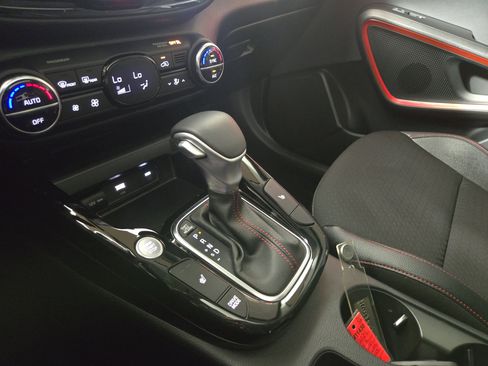 Used 2024 Kia Soul GT-Line w/ GT-Line Technology Package image 24
