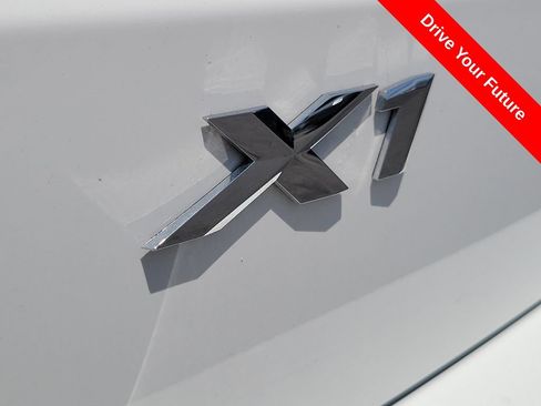 Used 2023 BMW X1 xDrive28i AWD/4WD image 25