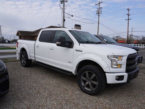 Used 2015 Ford F150 Lariat w/ Equipment Group 501A Mid image 10