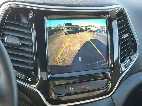 Used 2020 Jeep Cherokee High Altitude image 26