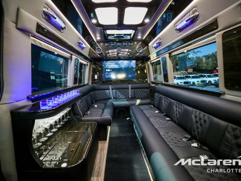 Used 2023 Mercedes-Benz Sprinter 3500 image 16