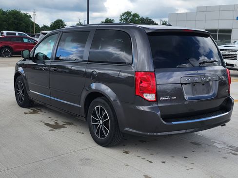 Used 2017 Dodge Grand Caravan GT FWD image 7