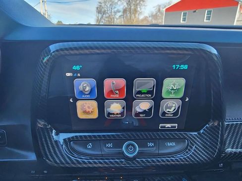 Used 2017 Chevrolet Camaro LT RWD image 18