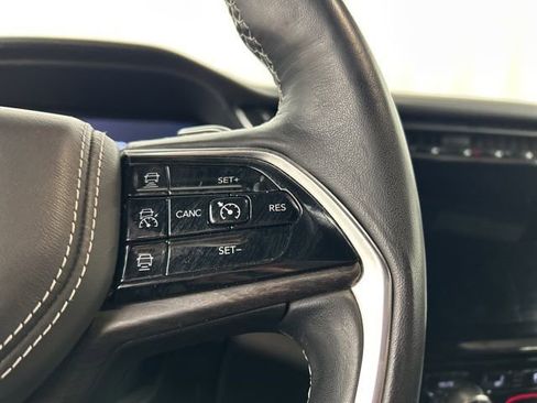 Used 2022 Jeep Grand Cherokee L Overland w/ Luxury Tech Group IV image 11