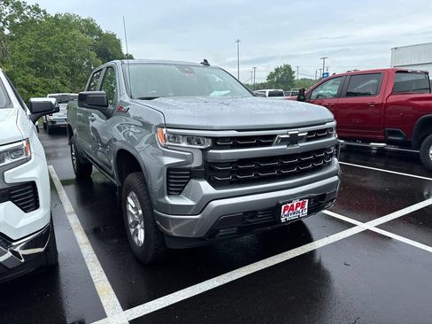 Used 2024 Chevrolet Silverado 1500 RST w/ Convenience Package II AWD/4WD image 2