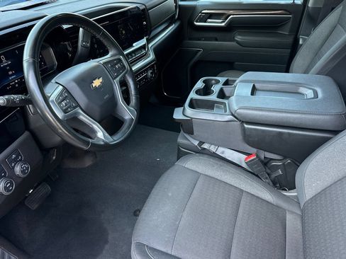 Used 2025 Chevrolet Silverado 2500 LT AWD/4WD image 9