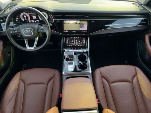 Used 2022 Audi Q8 Prestige w/ Prestige Package image 16