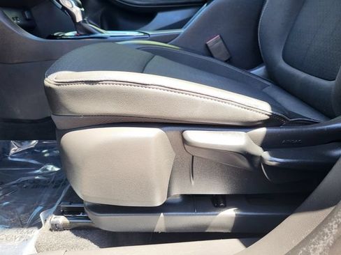 Used 2025 Buick Encore GX Preferred FWD image 17