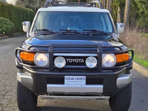 Used 2008 Toyota FJ Cruiser 4WD image 9
