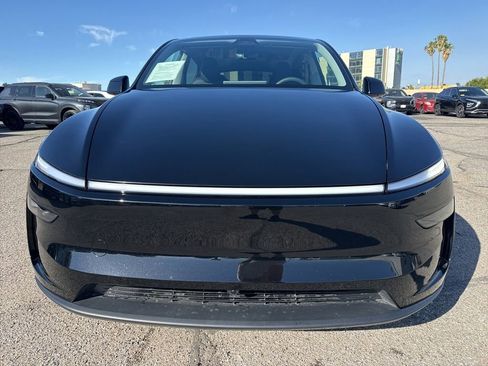Used 2026 Tesla Model Y 2WD image 2
