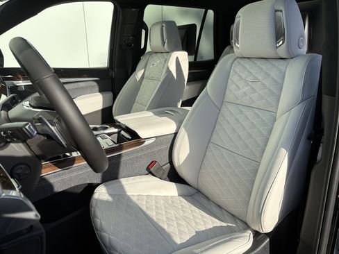 New 2026 Cadillac Escalade Platinum Sport AWD/4WD image 10