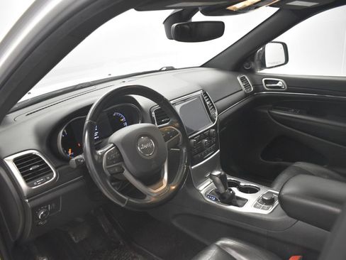 Certified 2020 Jeep Grand Cherokee Limited image 18