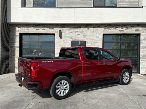 Used 2021 Chevrolet Silverado 1500 Custom AWD/4WD image 3