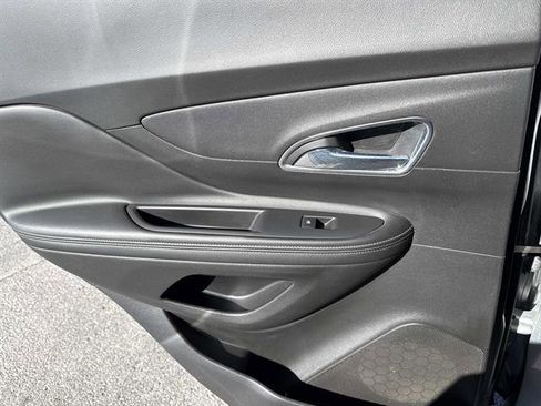 Used 2016 Buick Encore FWD image 10