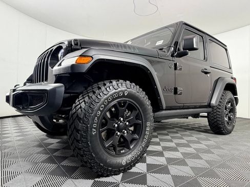 Used 2022 Jeep Wrangler Sport AWD/4WD image 11