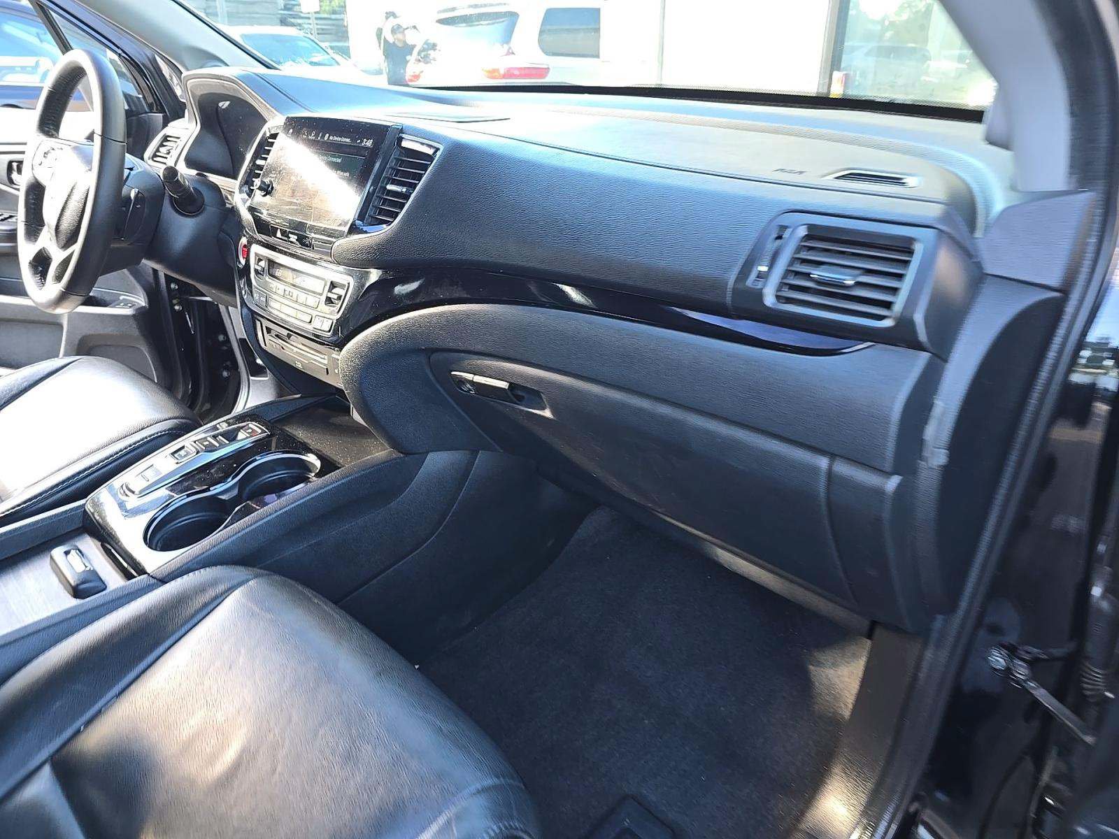 Used 2020 Honda Pilot Touring image 3