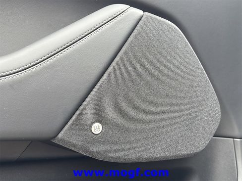 Certified 2025 Ford Mustang Mach-E Premium image 17