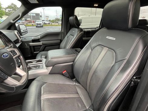 Used 2019 Ford F150 Platinum w/ Equipment Group 701A Luxury AWD/4WD image 19