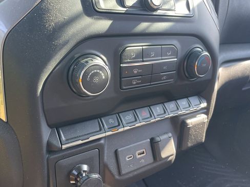 Used 2021 Chevrolet Silverado 1500 Custom image 5