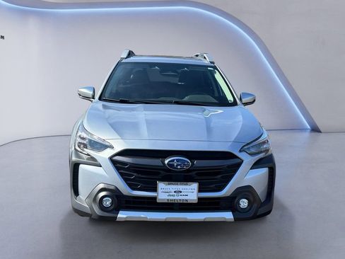 Used 2025 Subaru Outback Touring w/ Tech Package 3 AWD/4WD image 9