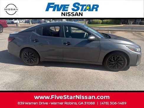Used 2025 Nissan Sentra S FWD image 5