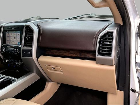 Used 2019 Ford F150 Lariat RWD image 20