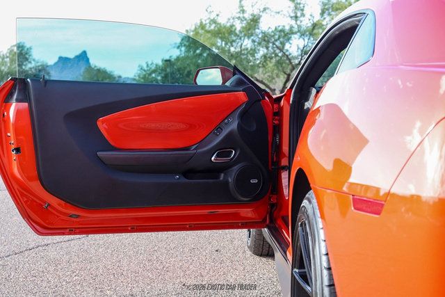 Used 2010 Chevrolet Camaro SS RWD image 30