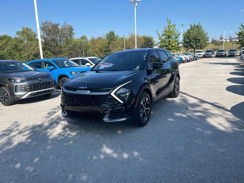 Used 2023 Kia Sportage EX image 7