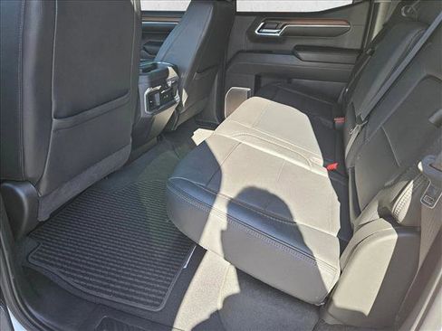 Used 2024 GMC Sierra 1500 Denali w/ Denali Reserve Package AWD/4WD image 17