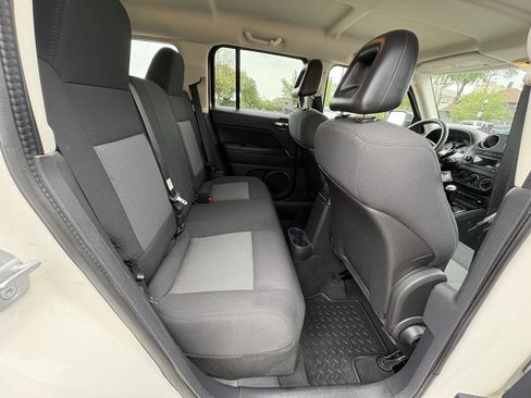 Used 2009 Jeep Patriot Sport FWD image 20