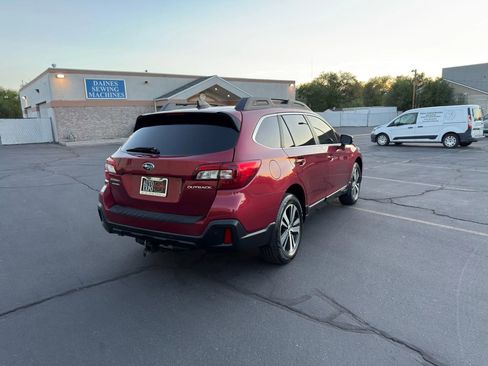 Used 2018 Subaru Outback 2.5i Limited image 5