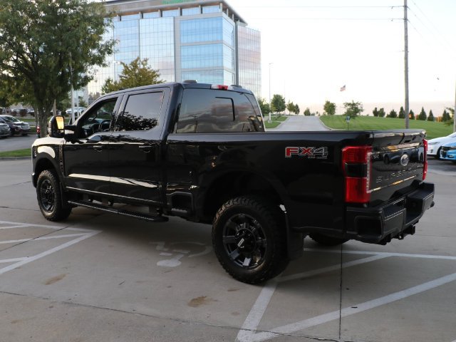 Used 2023 Ford F350 Lariat w/ Lariat Ultimate Package AWD/4WD image 5