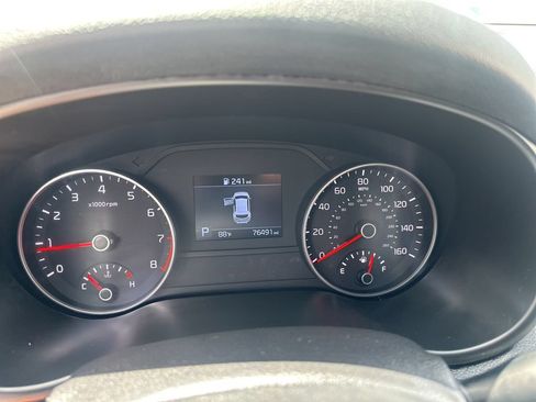 Used 2020 Kia Sportage LX w/ LX Popular Package AWD/4WD image 14