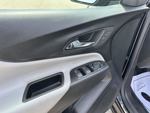 Used 2024 Chevrolet Equinox LS w/ LPO, Floor Liner Package FWD image 16