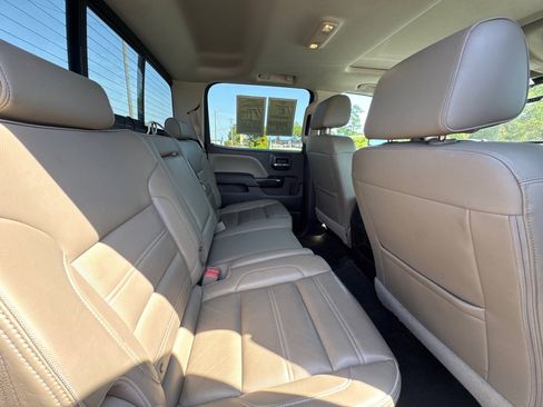 Used 2016 GMC Sierra 2500 Denali w/ Duramax Plus Package AWD/4WD image 9