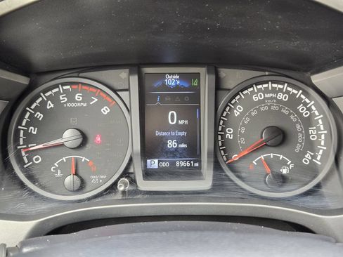 Used 2022 Toyota Tacoma SR RWD image 15