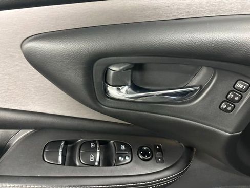 Used 2023 Nissan Murano SL w/ Cargo Package FWD image 22
