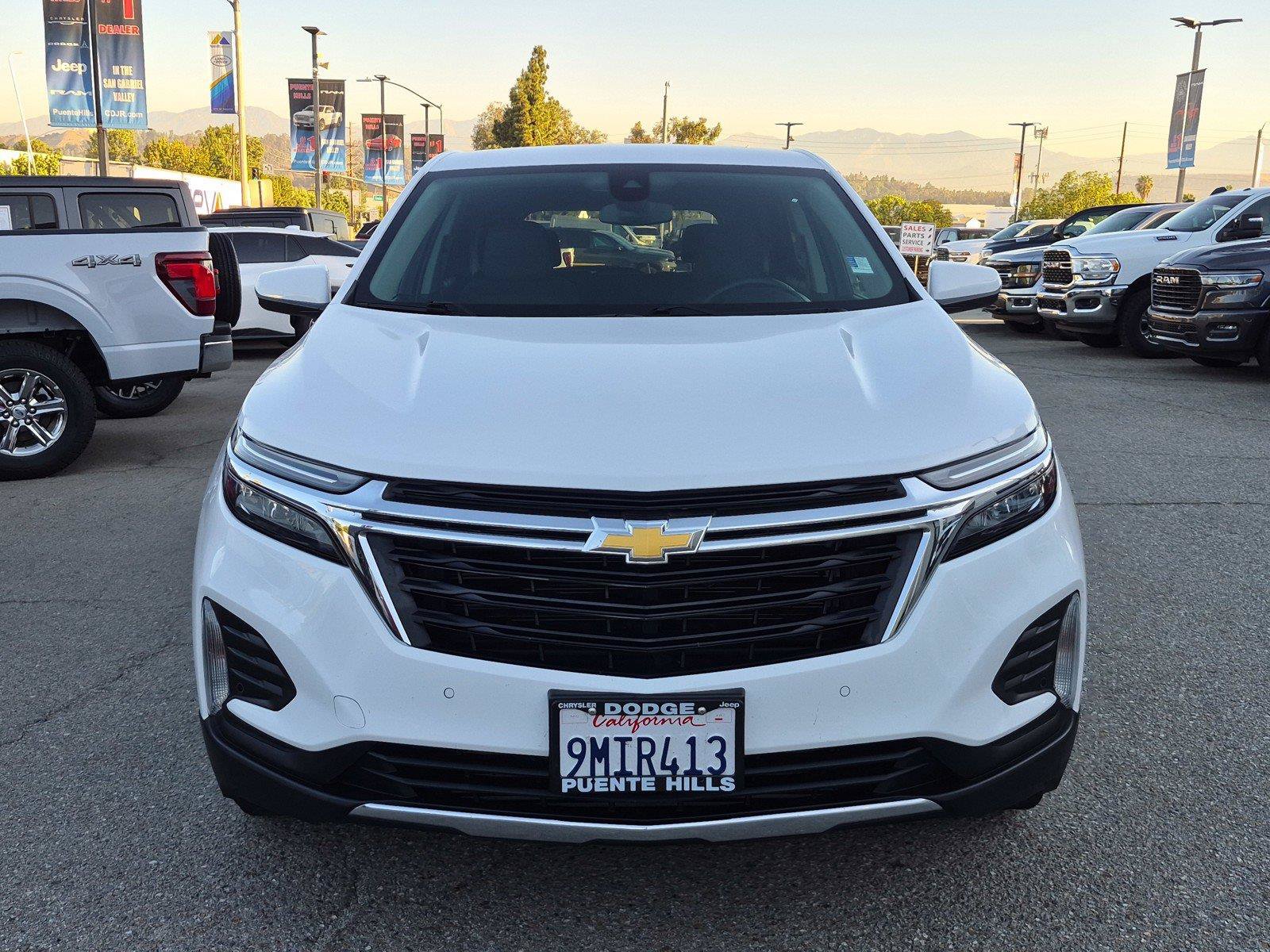 Used 2024 Chevrolet Equinox LT FWD image 2