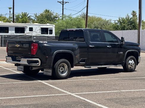 Used 2022 Chevrolet Silverado 3500 LTZ w/ LTZ Texas Edition AWD/4WD image 4