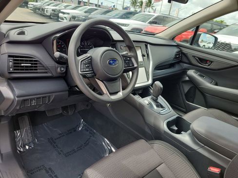 Used 2024 Subaru Outback AWD/4WD image 9