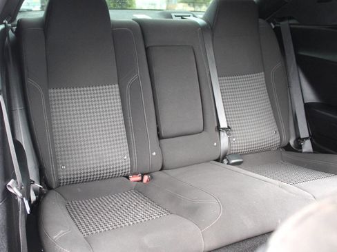Used 2021 Dodge Challenger SXT RWD image 11