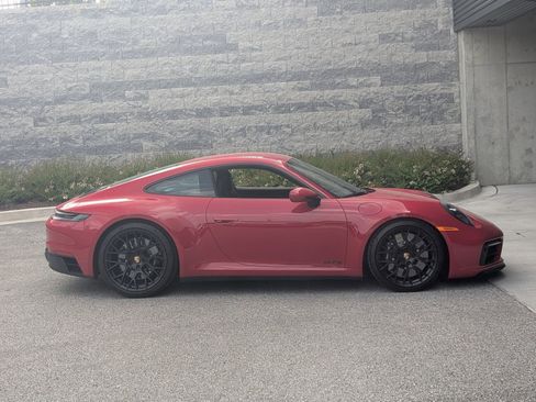 Used 2024 Porsche 911 Carrera GTS image 8