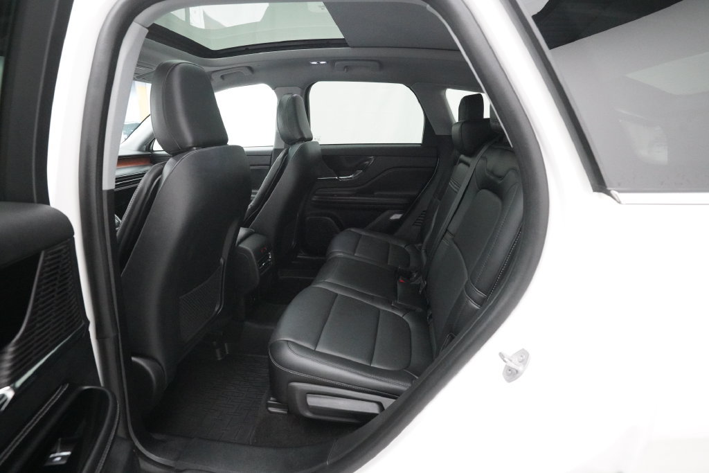 Used 2022 Lincoln Corsair Reserve w/ Equipment Group 201A AWD/4WD image 16