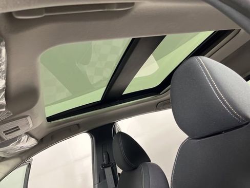 New 2026 Nissan Kicks SV w/ SV Premium Package image 31