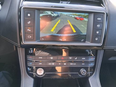 Used 2017 Jaguar F-PACE S AWD/4WD image 15