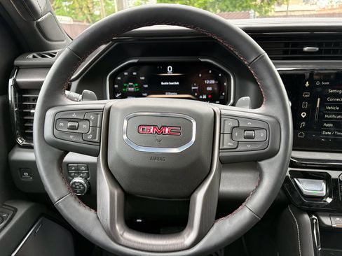 Used 2026 GMC Sierra 1500 AT4X w/ LPO, Black Badging Package AWD/4WD image 23