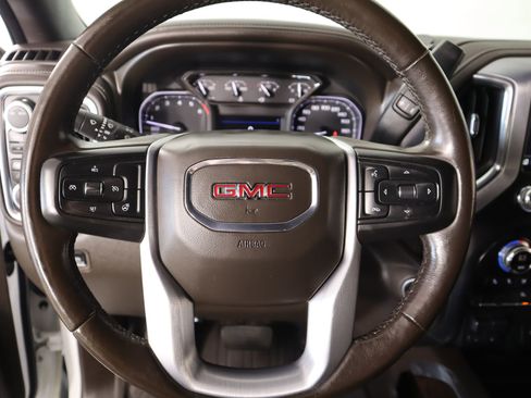 Used 2021 GMC Sierra 1500 SLT image 3