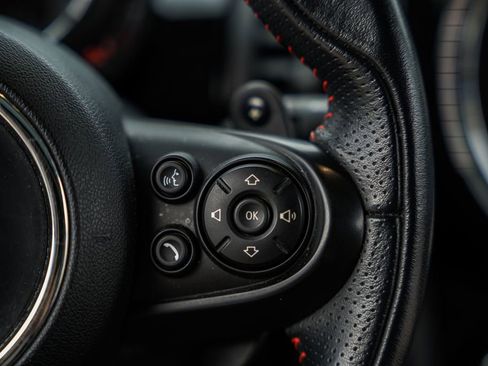 Used 2019 MINI Cooper S image 28